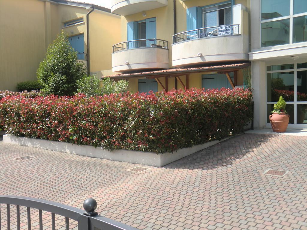 Residence Elisa Piano Terra Con Giardino E Posto Spiaggia Incluso Caorle Oda fotoğraf