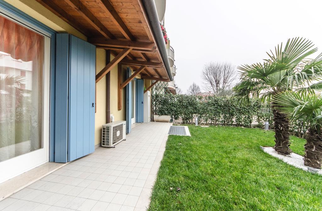 Residence Elisa Piano Terra Con Giardino E Posto Spiaggia Incluso Caorle Dış mekan fotoğraf