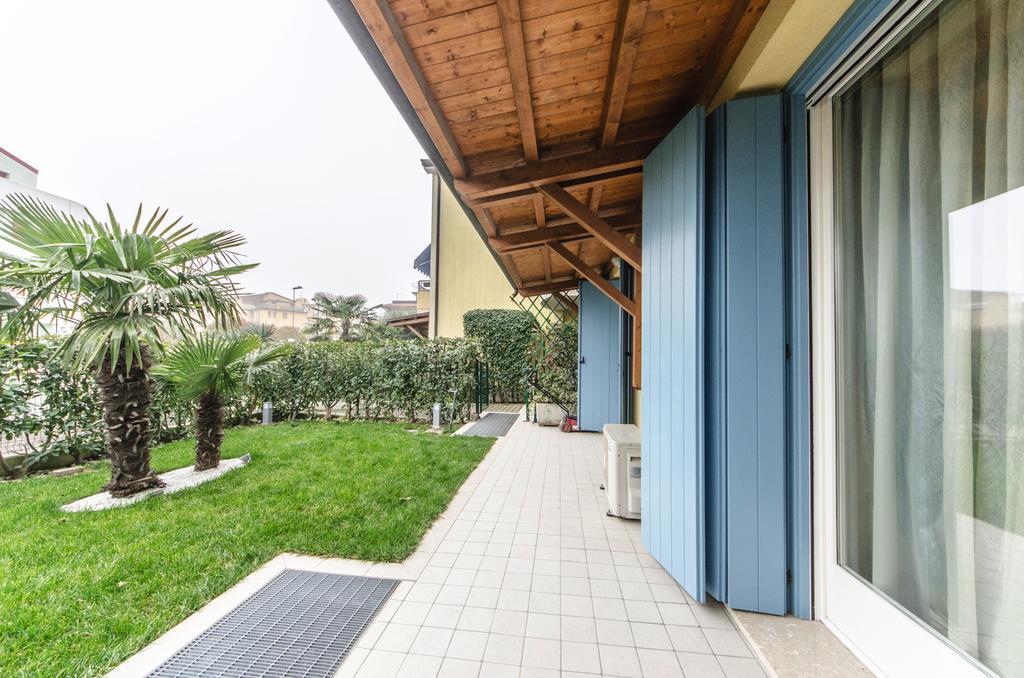 Residence Elisa Piano Terra Con Giardino E Posto Spiaggia Incluso Caorle Oda fotoğraf