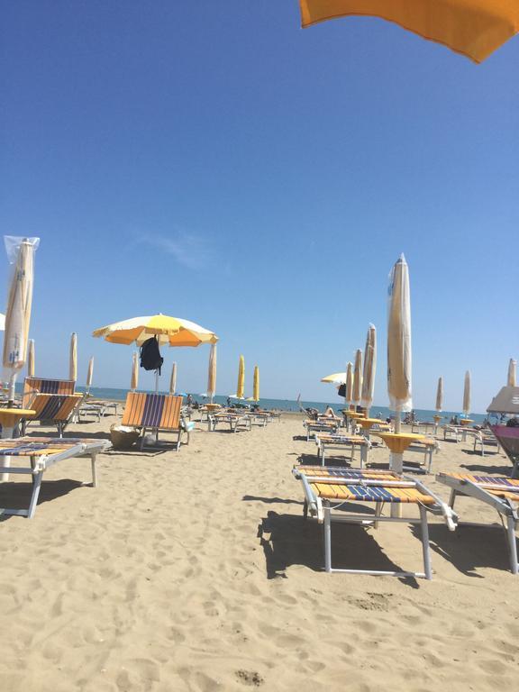 Residence Elisa Piano Terra Con Giardino E Posto Spiaggia Incluso Caorle Dış mekan fotoğraf